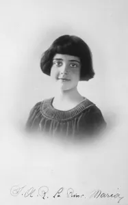 Princess Prints: The King and Queen of Italys pretty daughter. A new picturre of Princess Maria