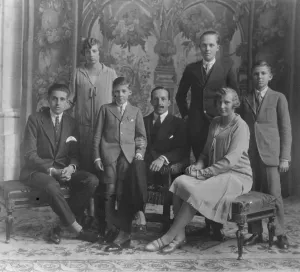 The King of spain with his famiy This interesting photograph shows the king of Spain