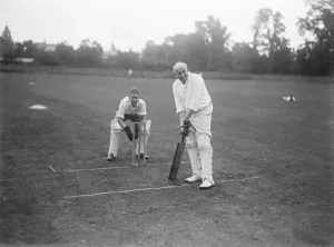 Many well known celebrities at cricket Many notable players took part in a cricket