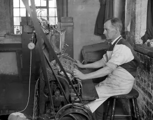 Lace making at messrs William Bridgett and Sons Ltd, Lenton, Nottingham. Lacing