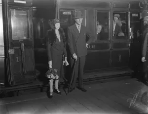 Lady Alexandra and Maj Metcalfe leave for India. Lady Alexandra and Maj Metcalfe