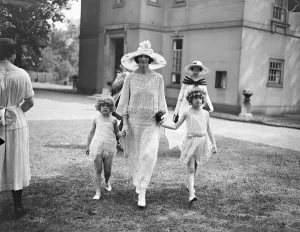 Lady Beattys garden party at Hanover Lodge