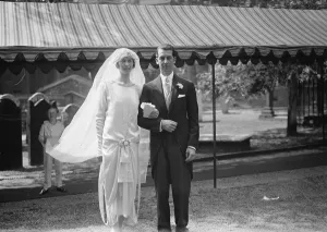 Lady Chichesters son weds. The marriage between Mr M B Chichester and Miss M