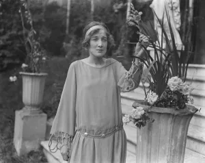 Lady Glerawly 1924