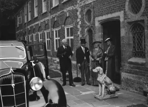 Motorcar Prints: Lady Limerick. Mr and Mrs F Clarke at Hall Place, Kent. 1937