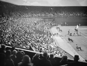 Lawn tennis championships at Wimbledon. A general view during the game between Miss E Ryan