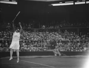 Lawn tennis at Wimbledon. Miss Eileen Bennett in play. 25 June 1927