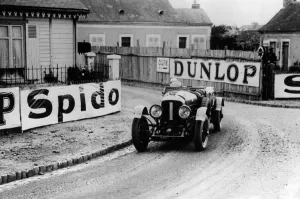 Sport Prints: Le Mans 1929 The winning Speed Six Bentley Old Number 1 at Pontlieu