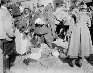 Lemberg Germany Market scenes in the poorer quarters of Lemberg 24 October 1921