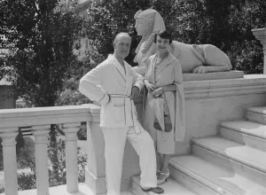 Leisure Prints: On the Lido Marquis and Marchesa Sommi Picenardo ( MME Vogel of New York )