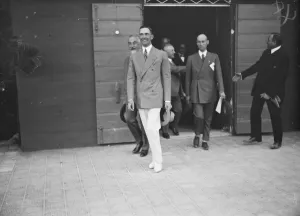Walking Prints: On the Lido Prince Umberton ( Crown Prince of Italy )