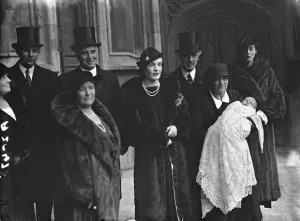 Top Hats Prints: Lieutenant Colonel Charles Kerr, MP ( Montrose ) and Mrs Kerr and their infant son