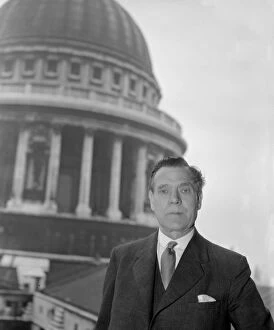 Ww2 Wwii World War Two Collection: London : Mr C. A. Linge, Clerk of Works at St Pauls Cathedral, London. 16