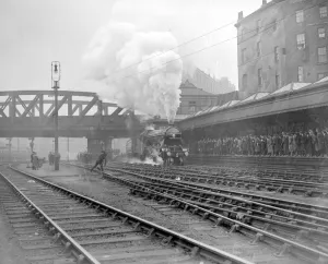 Platform Prints: The London and North Eastern Railway Flying Fox leaving Paddington with the Cornish