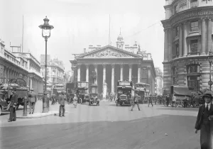 Scene Prints: London Royal Exchange Building 20 May 1927