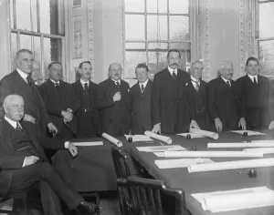 Mens Prints: Londons traffic dictators. The Advisory Committee which was appointed to cure