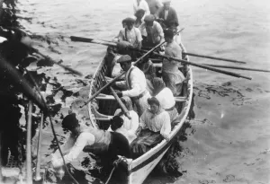 Oars Prints: The loneliest outpost of the Empire. The people of the island of Tristan Da Cunha