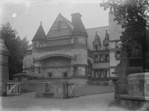 Lululaund Late Prof Herkomers house at Bushey 2 November 1928