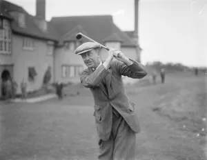 M Ps Golf at Sandwich, Kent. Sir L Worthington Evans, the new Postmaster General