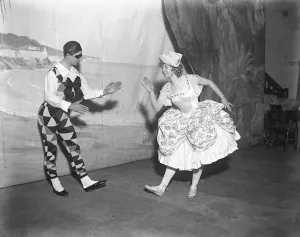 Madame Karina in Englands smallest pantomine to appear at Bournemouth Madame Karina
