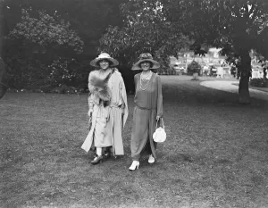Maidenhead Regatta. Lady De Freeces garden party. Lady De Freece ( Miss Vesta Tilley )