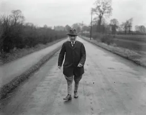 Jodhpurs Prints: The man who bought a racehorse for 5 / 6 d, John Faulkner, the oldest living jockey