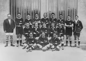 Maoris defeated at Colombes stadium by Paris XV team. The Maoris team 11 October 1926