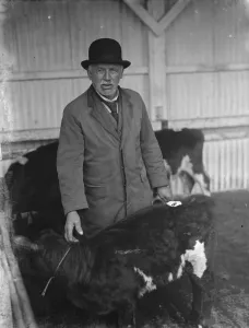 Market personalities. 1936