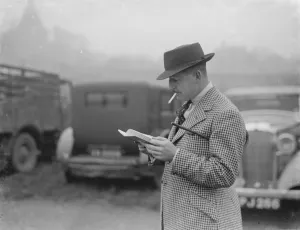Smoking Prints: Market personality. 1936