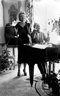 Flowers Collection: Marlene Dietrich and Noel Coward rehearsing in the Dorchester Hotel, Park Lane, London
