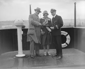 Marriage Prints: Marriage aboard the Leviathan Mr Leonard Green ( New York ) and Miss Eleanor Fay Bayuk