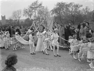 May Day festivities. The procession of the May Day Queen of Chislehurst, Kent