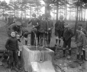 Golf Course Prints: May Day on Wimbeldon Common Boys of the West Hill School Wandsworth, sampling