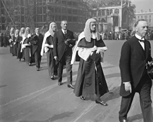 Procession Collection: Michaelmass Law Sittings, Judges attend Westminster Abbey Service. The Hon Sir