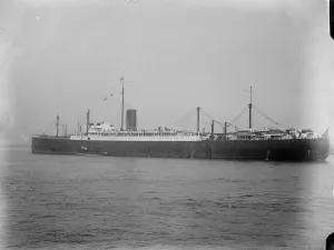 Minnekahda, All one class liner sails from Tilbury for New York 16 May 1925