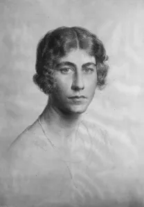 Miss Angela Trotter, daughter of Lady Trotter, who is to wed the Hon Edmund Pery