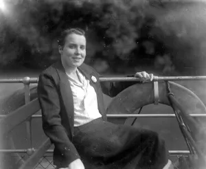 Sitting Prints: Miss B Anderson. 1934