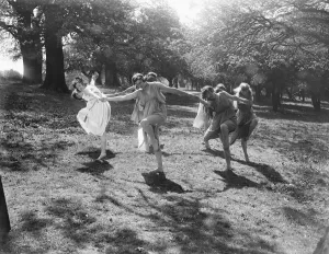 Miss Helen May pupils in Richmond Park 2 July 1921