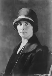 Prints of Miss Ishbel MacDonald. 2 March 1903 - 20 June 1982 Portrait 1927 1920s Prints: Miss Ishbel MacDonald. 2 March 1903 - 20 June 1982 Portrait 1927