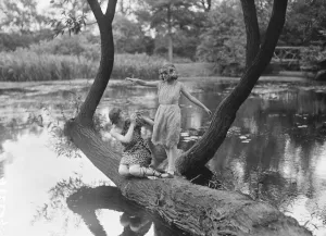 Outside Prints: Miss Italia Contis pupils rehearsing for the theatrical garden party 23 July 1920