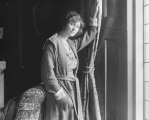 Miss Mabel Sealby