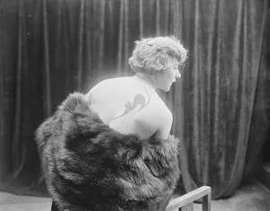 Fur Coat Prints: Miss Mona Ivian 7 December 1922