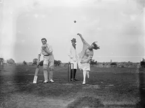 Women Prints: Miss Muriel Malted, the girl cricketer of Ashford, Kent. 19 August 1922
