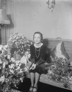 Miss Pauline Frederick, the film star, photographed at the Savoy Hotel. 4 February