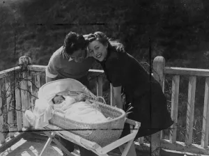 Baby Prints: Miss Vera Lynn the singer known to many thousands as the sweetheart of the forces