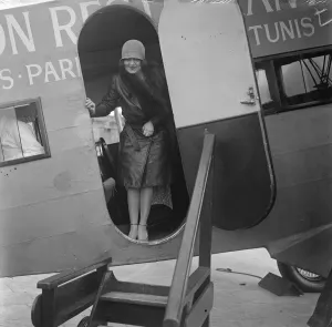 Arrival Prints: The missing actress returns. Miss Hermione Baddeley arrving at Croydon aerodrome