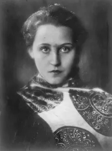 Mlle Brigitte Helm, who won ? 1, 617 when she visited the races at Maidsons Laffitte