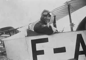 MMLE Bolland French airwomen who has succeeded in flying the channel 14 October 1920