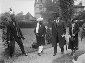 Top Hat Prints: Moslem garden party festival at the London Mosque. Field Marshal Viscount Allenby