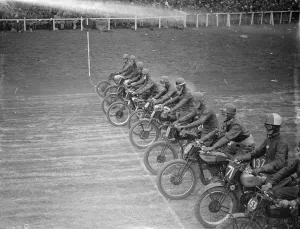 Motor cycling races at Brands Hatch on Easter Monday 18 April 1938